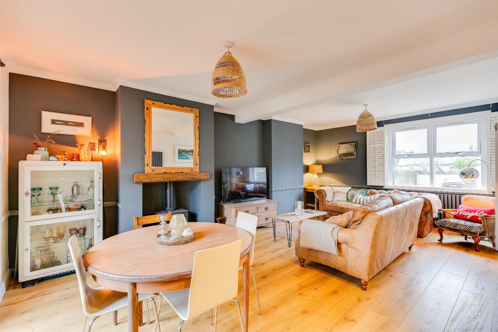 Borough Close, Cowbridge, Vale of Glamorgan, CF71 7BN